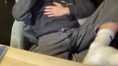 Snapshot of atlasboy22 chatting on February 12, 1:50 pm Undress a hung twink online show from February 12, 1:50 pm