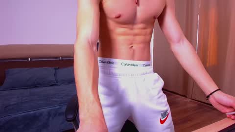AtlasCharm online show from March 6, 11:58 am