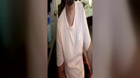 Snapshot of atlchris89 chatting on June 28, 8:48 pm atlchris89 online show from June 28, 8:48 pm