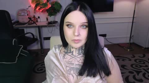 Snapshot of atomic_ketchup chatting on May 17, 7:39 am online every day between 10am-23pm online show from May 17, 7:39 am