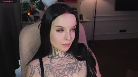 online every day between 10am-23pm online show from June 25, 6:07 am