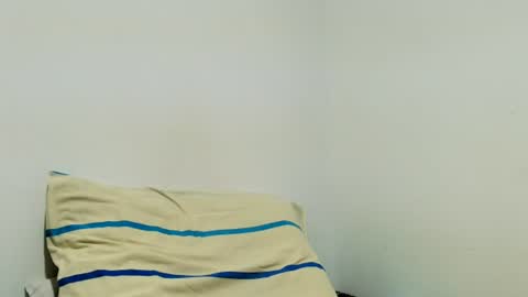 Snapshot of atorres21 chatting on July 26, 3:04 am Torres online show from July 26, 3:04 am