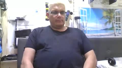 Snapshot of atr2424 chatting on December 15, 12:38 pm A online show from December 15, 12:38 pm