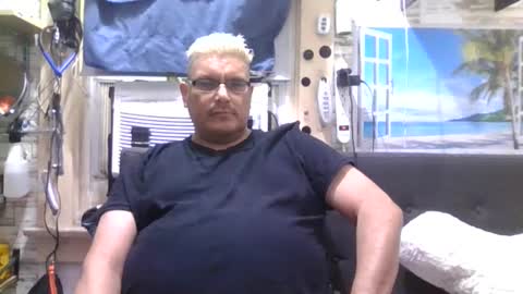 Snapshot of atr2424 chatting on December 25, 6:19 pm A online show from December 25, 6:19 pm