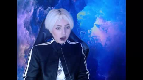 Snapshot of aubrey_rock chatting on January 20, 1:32 pm Aubrey online show from January 20, 1:32 pm