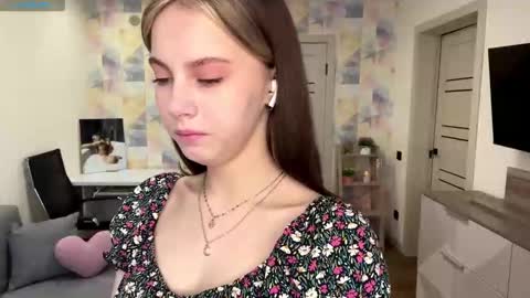 Jolyn online show from February 15, 6:10 am