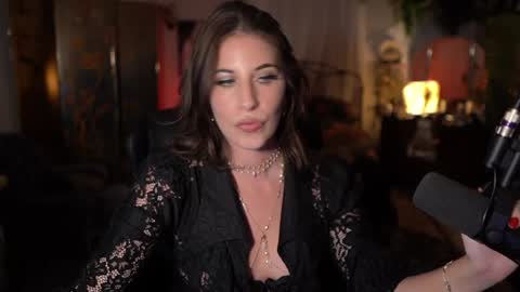 Audrey online show from September 22, 3:41 am