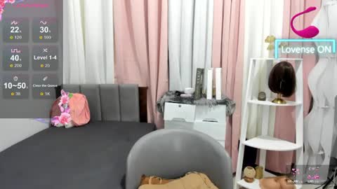 Snapshot of audrey_hadid chatting on July 21, 6:32 pm Your goddess AUDREY FOLLOW ME online show from July 21, 6:32 pm