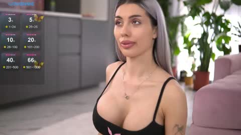 Snapshot of audreyzanne chatting on May 29, 6:00 am Isabella online show from May 29, 6:00 am