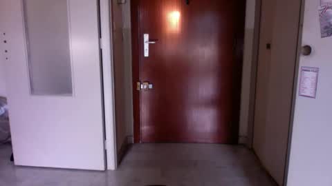 Snapshot of auguste061400 chatting on November 13, 9:19 am auguste061400 online show from November 13, 9:19 am