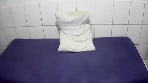 Snapshot of augustopierdona26 chatting on May 7, 10:59 pm cesar augusto online show from May 7, 10:59 pm