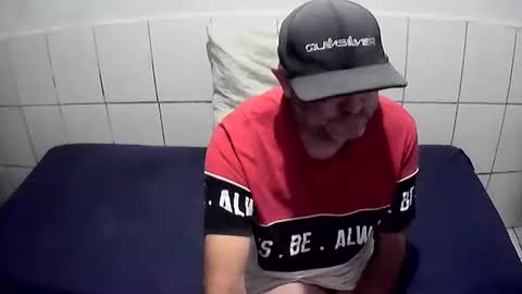 Snapshot of augustopierdona26 chatting on June 7, 1:26 pm cesar augusto online show from June 7, 1:26 pm