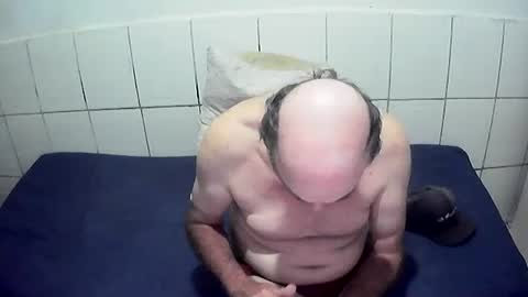 Snapshot of augustopierdona26 chatting on July 3, 7:31 pm cesar augusto online show from July 3, 7:31 pm
