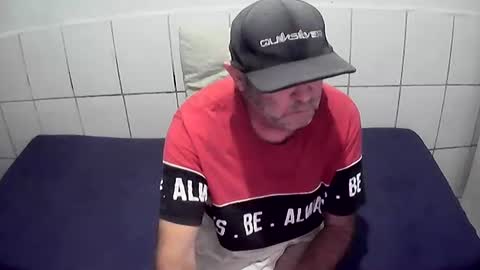 Snapshot of augustopierdona26 chatting on July 6, 7:27 pm cesar augusto online show from July 6, 7:27 pm