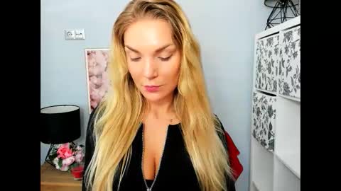 AulloraSensual online show from February 5, 6:24 am