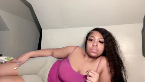 Snapshot of aunyxxx chatting on January 5, 2:17 am aunyxxx online show from January 5, 2:17 am