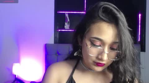 aura_cute_ online show from March 22, 1:36 pm