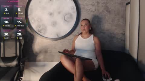 Auro online show from January 8, 11:45 am