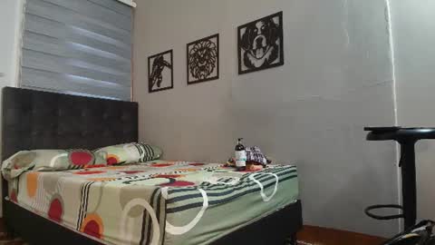 Snapshot of auralis_lux chatting on July 17, 12:12 pm auralis_lux online show from July 17, 12:12 pm