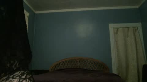 Snapshot of auramazed chatting on May 29, 3:48 am ganymedes online show from May 29, 3:48 am