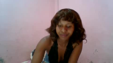 Snapshot of aurelia107 chatting on July 5, 10:50 pm aurelia107 online show from July 5, 10:50 pm