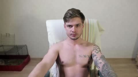 Snapshot of aurelius_x1 chatting on May 30, 4:31 am Maks online show from May 30, 4:31 am