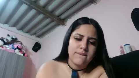 Snapshot of auroa_0785 chatting on June 2, 12:40 pm auroa_0785 online show from June 2, 12:40 pm