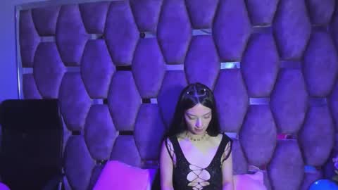 aurora online show from November 6, 3:24 pm