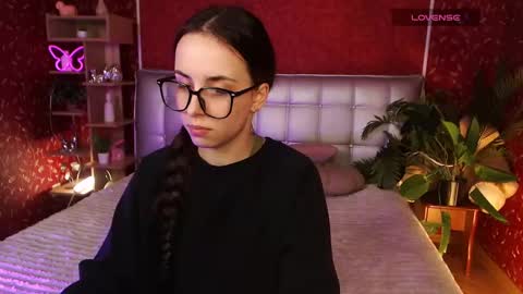 Aurora online show from February 15, 4:34 pm