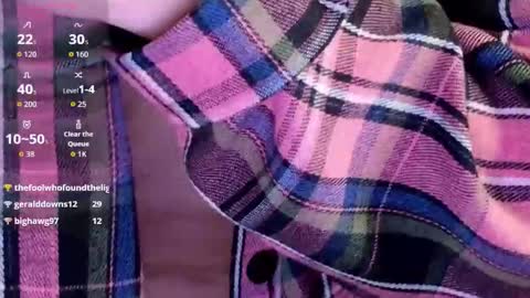 Snapshot of aurora_borealiss chatting on October 29, 8:43 pm Aurora online show from October 29, 8:43 pm