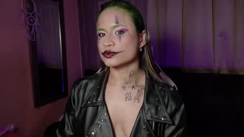 aurora_collins08 online show from October 31, 6:09 pm