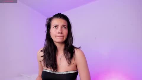 aurora_divine online show from April 25, 7:00 pm