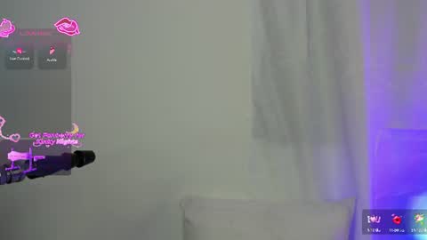 aurora_divine online show from June 24, 8:41 pm