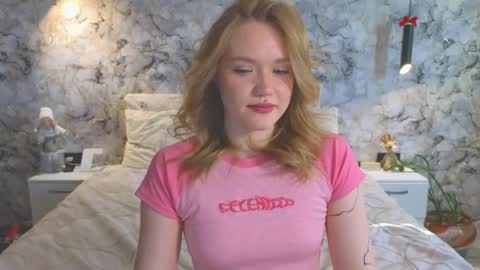 Kate online show from May 5, 1:13 am