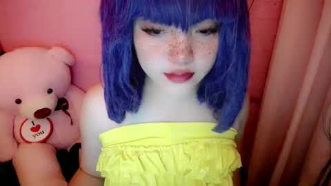 Snapshot of aurora_more chatting on May 13, 10:34 am cute online show from May 13, 10:34 am