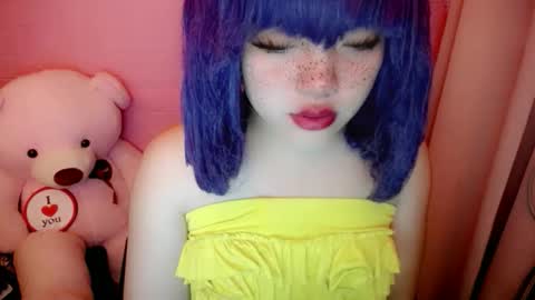 Snapshot of aurora_more chatting on May 23, 9:52 pm cute online show from May 23, 9:52 pm