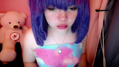 Snapshot of aurora_more chatting on July 31, 11:31 am cute online show from July 31, 11:31 am