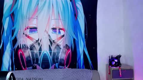 AURORA NATSUKI online show from October 5, 5:00 pm