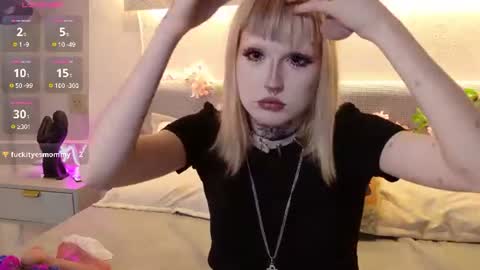 Snapshot of aurora_radiance chatting on July 9, 8:51 am Serena online show from July 9, 8:51 am