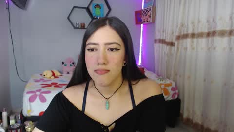 Snapshot of aurora_shy_ chatting on January 16, 7:07 am Aurora online show from January 16, 7:07 am