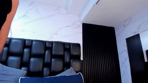 Aurora online show from February 3, 6:40 am