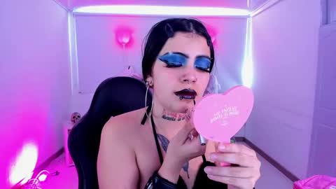 Snapshot of auroradiaz_ chatting on October 20, 7:47 pm Aurora Diaz online show from October 20, 7:47 pm