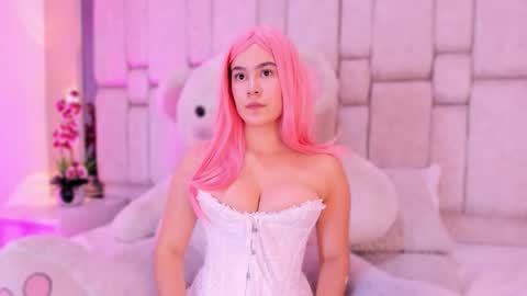 Aurora  online show from November 30, 7:51 pm