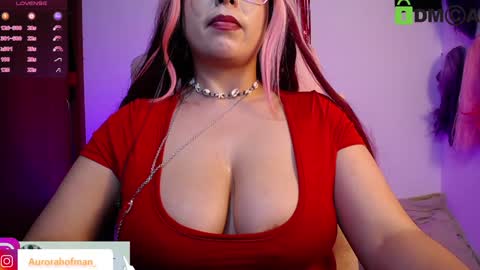 Snapshot of aurorahoffman chatting on January 12, 6:17 am Aurora online show from January 12, 6:17 am