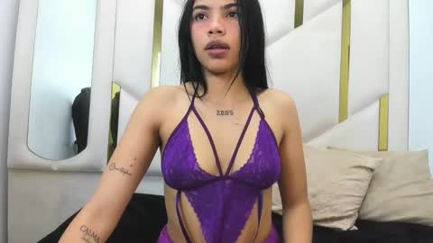 Snapshot of aurorahoney32 chatting on June 8, 9:04 pm aurorahoney32 online show from June 8, 9:04 pm