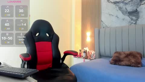 Snapshot of auroramartin2 chatting on November 26, 7:48 pm auroramartin2 online show from November 26, 7:48 pm