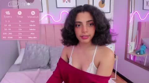 Snapshot of auroramillss chatting on April 17, 3:20 am Mariana online show from April 17, 3:20 am