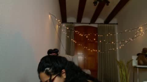 Aurora online show from January 10, 12:38 am