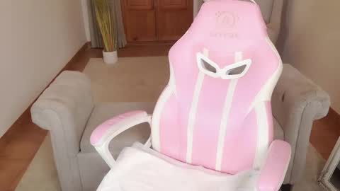 Aurora online show from March 5, 10:06 pm