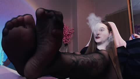 Aurora online show from December 6, 1:11 pm